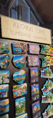 Opinii despre Marche Lom 2 în Logatec - Gastronomija in gostinstvo