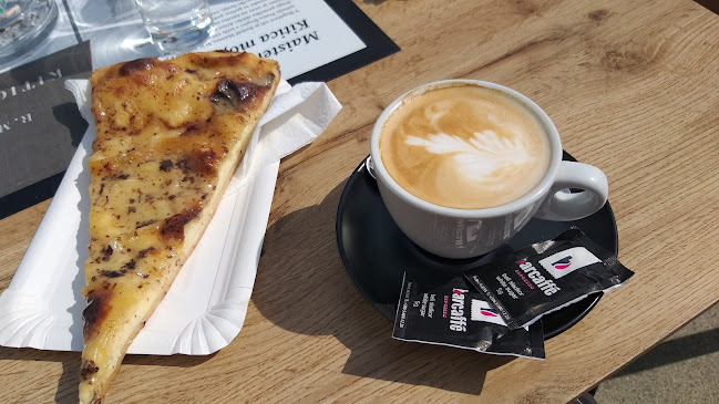 Kavarna Maistrova klet - Gastronomija in gostinstvo