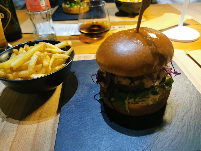 Restaurant and Pizzeria Minutka - Postojna