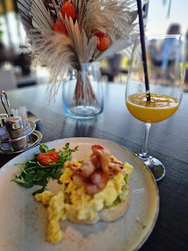 Na Golfu - Gastronomija in gostinstvo