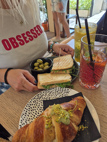 Comentarii opinii despre Čajnica in kavarna DNEVNA