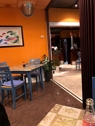 Dobrote Vzhoda - Ljubljana