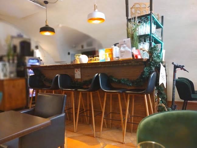 Vetrinjska ulica 5, 2000 Maribor