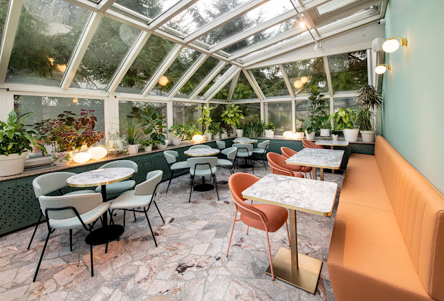 Kavarna in slaščičarna Rendez - Vous - Gastronomija in gostinstvo