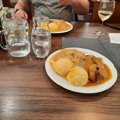 BONA Restavracija POBREŽJE - Gastronomija in gostinstvo