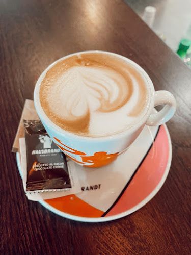 Music Caffe Bar - Gastronomija in gostinstvo