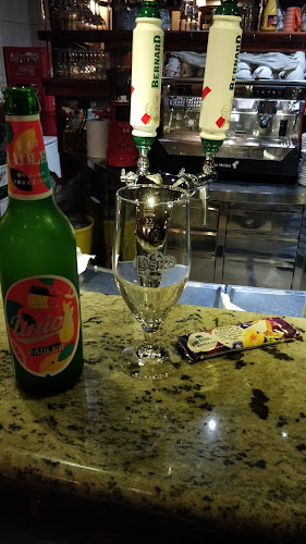 Malibu bar - Gastronomija in gostinstvo