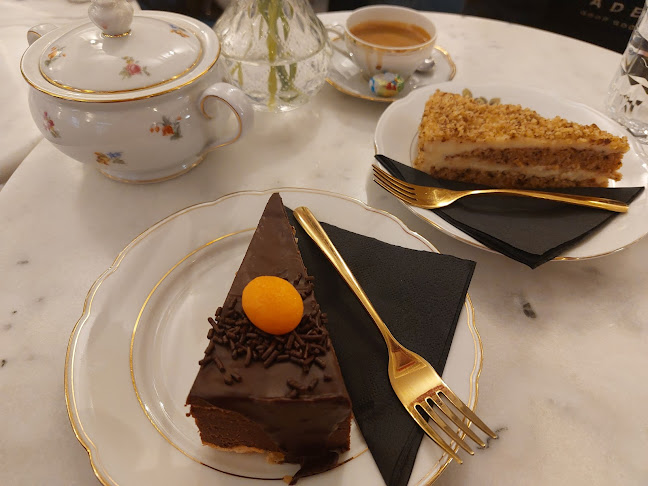 Kavarna Torteraj - Gastronomija in gostinstvo