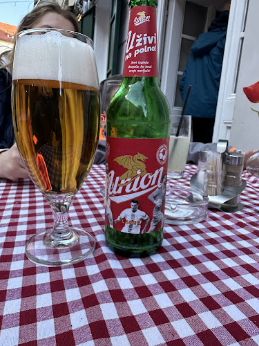 Opinii despre Baščaršija (Maribor Poštna) în Maribor - Gastronomija in gostinstvo