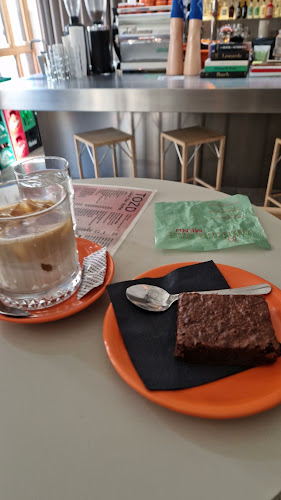 Cankarjeva cesta 8, 1000 Ljubljana