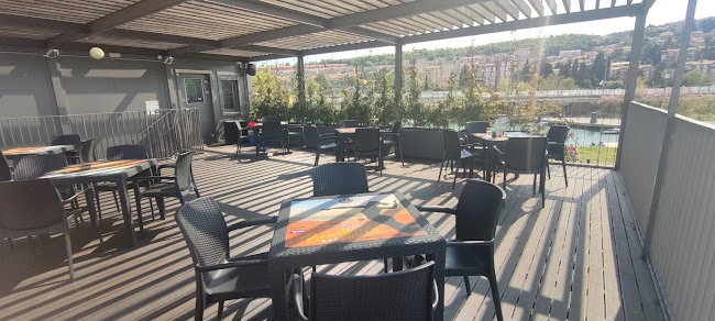 Beach Volley Bar - Gastronomija in gostinstvo