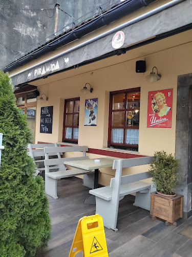 Pizzerija Piramida - Gastronomija in gostinstvo