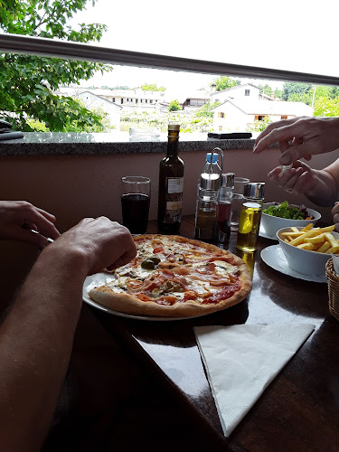 Šmarje pri Sežani 28, 6210 Sežana