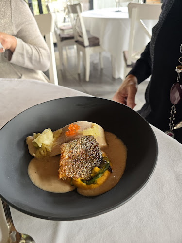 Nova rajngla - Gastronomija in gostinstvo