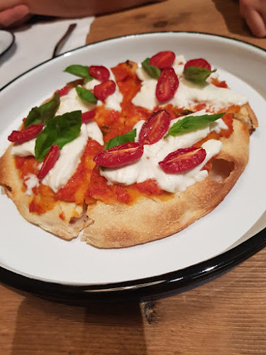 Kruh in Vino - Dobrovo v Brdih