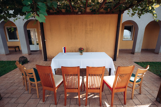 Hiša posebne sorte d.o.o. - Štanjel