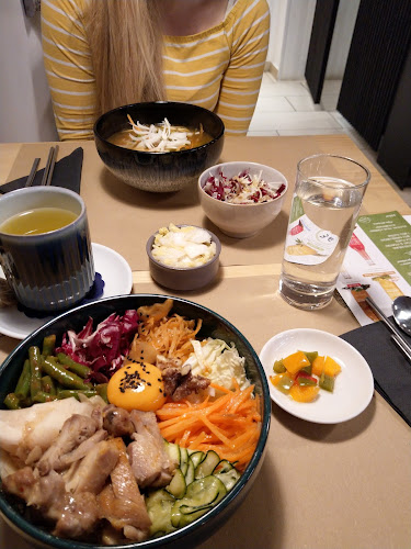 Bistro Suwon - Gastronomija in gostinstvo