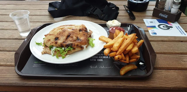 Ajda Burgers & More BTC - Gastronomija in gostinstvo