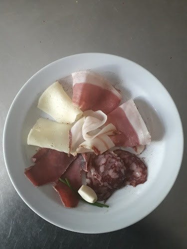 Comentarii opinii despre Okrepčevalnica kmečki hram Robert Fortuna s.p.