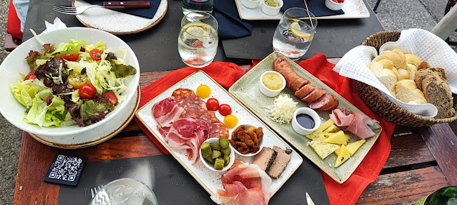 Kodila Gourmet & Bistro Market