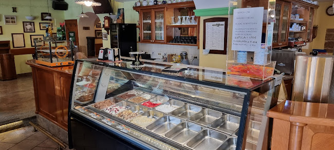 Glavni trg 3, 5271 Vipava