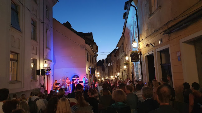 Comentarii opinii despre Ferdinand