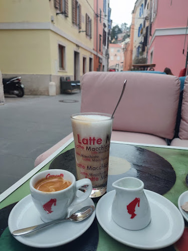 Opinii despre 80s caffe bar în Piran - Gastronomija in gostinstvo