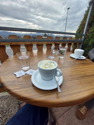 Kavarna in slaščičarna Marelica, Romana Oset s.p.