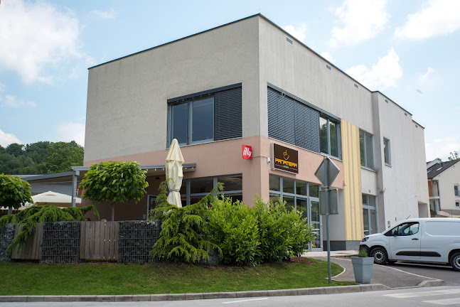 Kavarna Panamera - Gastronomija in gostinstvo