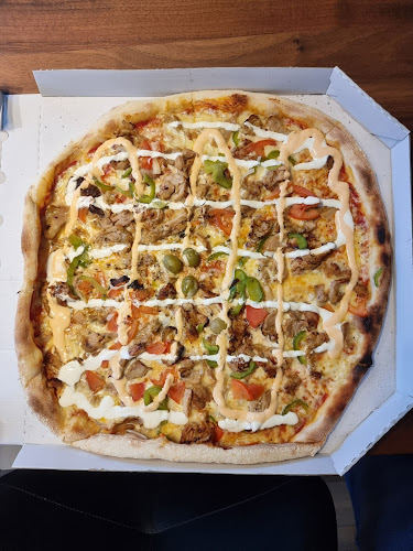 Pozza priprava in dostava jedi, Anže Potisek s.p. - Sava