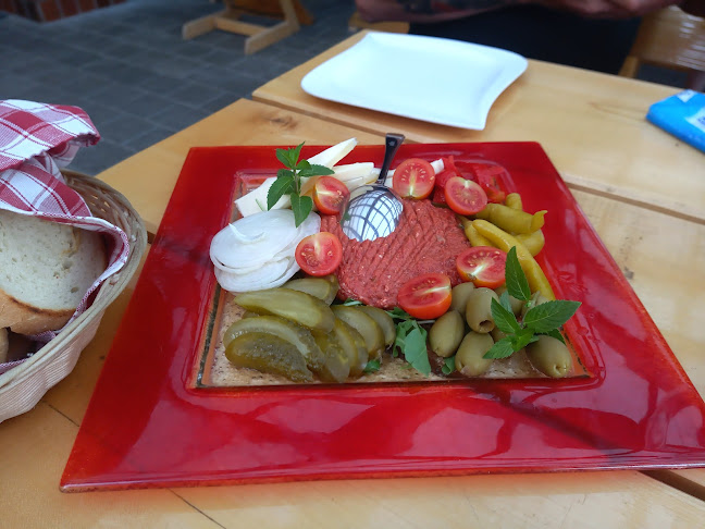 Blejska cesta 6, 4260 Bled