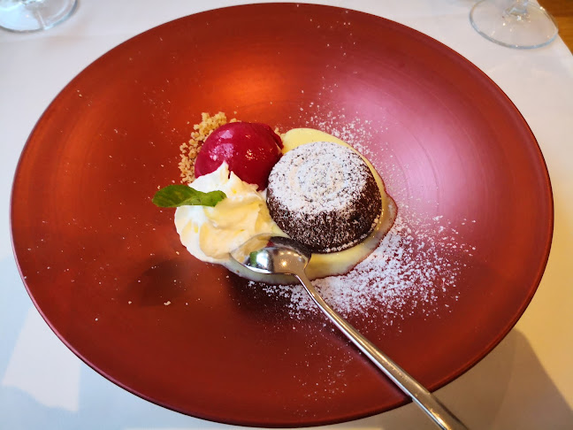 Gostilna pri hrastu - Gastronomija in gostinstvo