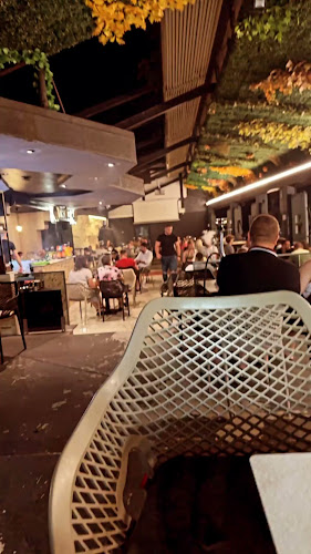 Opinii despre TROJA LOUNGE BAR & CLUB în Ljubljana - Gastronomija in gostinstvo