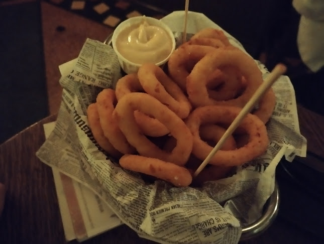 Dvorni trg 2, 1000 Ljubljana