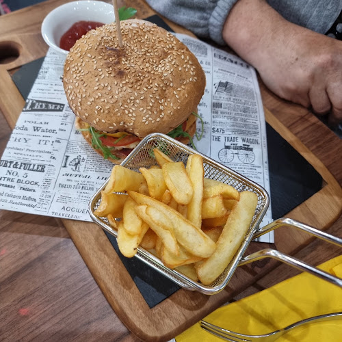 Pizzeria&Grill krapek, Nejc Zemljič s.p. - Gastronomija in gostinstvo