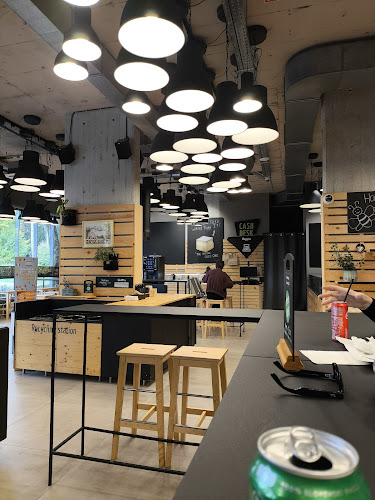 Market by the Lake - Gastronomija in gostinstvo