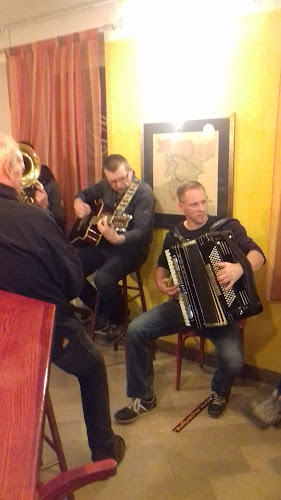 Comentarii opinii despre Bar vogal Jasmina Kotnik Saksida s.p.