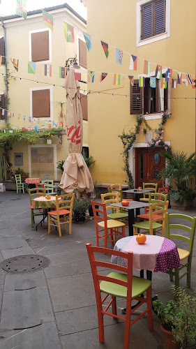 Pizzeria NAPA - Gastronomija in gostinstvo