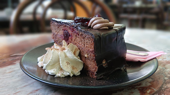 Opinii despre Kavarna Veronika în Kamnik - Gastronomija in gostinstvo