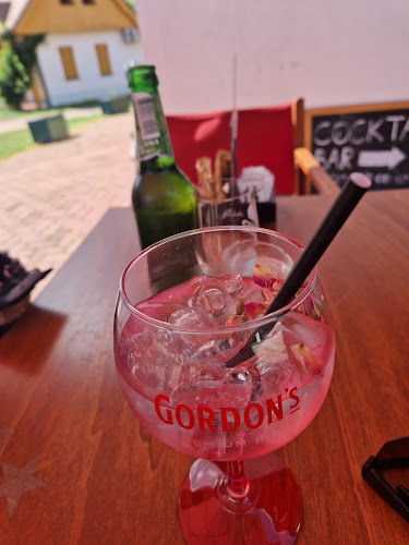 Čreta bar - Gastronomija in gostinstvo