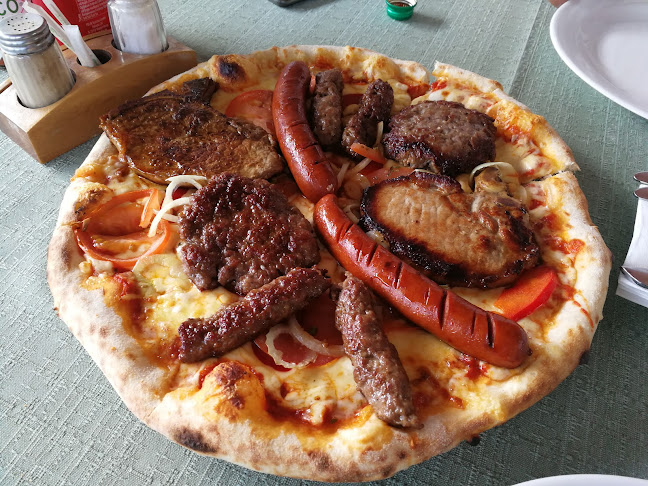 Kum - Gastronomija in gostinstvo