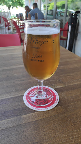 Opinii despre Cash Bar în Ljubljana - Gastronomija in gostinstvo