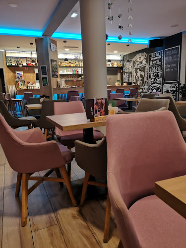 Life Caffe - Gastronomija in gostinstvo