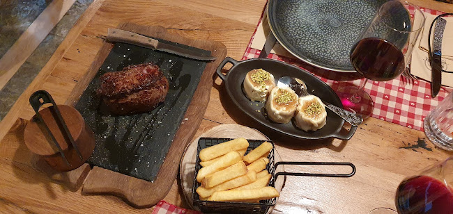 Blejska hiša - Gastronomija in gostinstvo