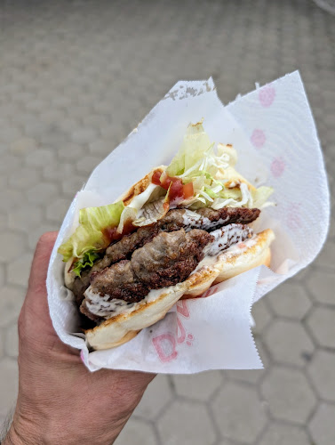 Opinii despre Fast Food Moste, Mega Kebab, Afrim Destani s.p. în Komenda - Gastronomija in gostinstvo