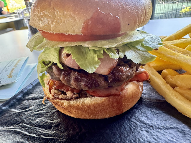 Mala Pirešica 21, 3301 Petrovče