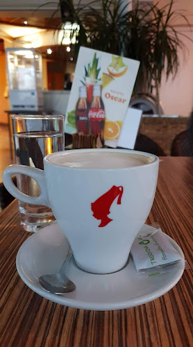 Kavarna Oscar - Gastronomija in gostinstvo