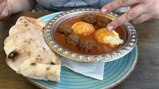 Baščaršija (Koper Carpacciov trg) - Gastronomija in gostinstvo