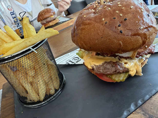 Gostilna in picerija Ponvica - Gastronomija in gostinstvo