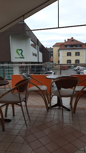 Slaščičarna Center Nevrije Vejseli s.p. - Gastronomija in gostinstvo